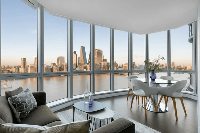 Featured listing example
