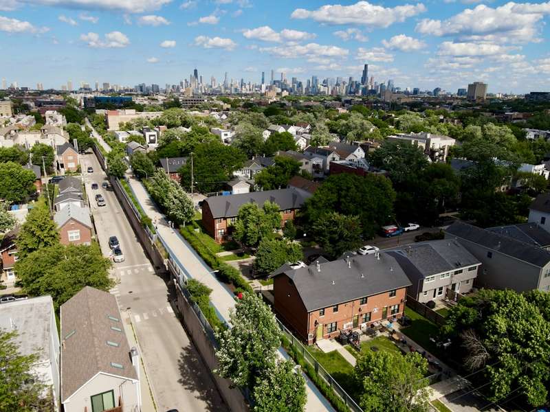 Chicago's July Home Prices Projected to Rise 6% Amid Summer Buying Frenzy