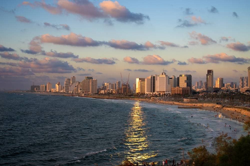 Israel's Home Prices Dip 0.3% Amid Iran War Tensions - March–April 2026
