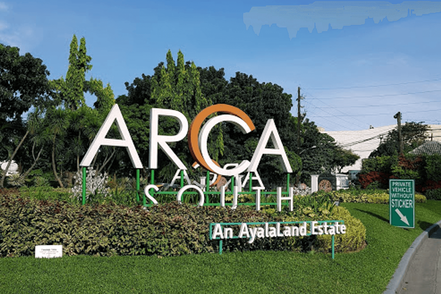 Arca South