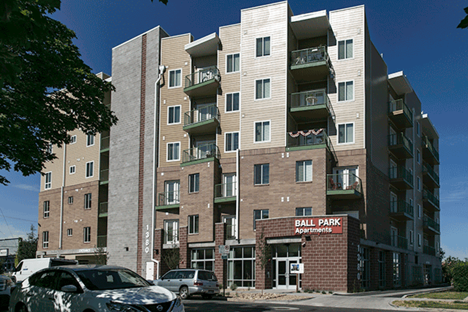 Brinshore Ballpark Apartments