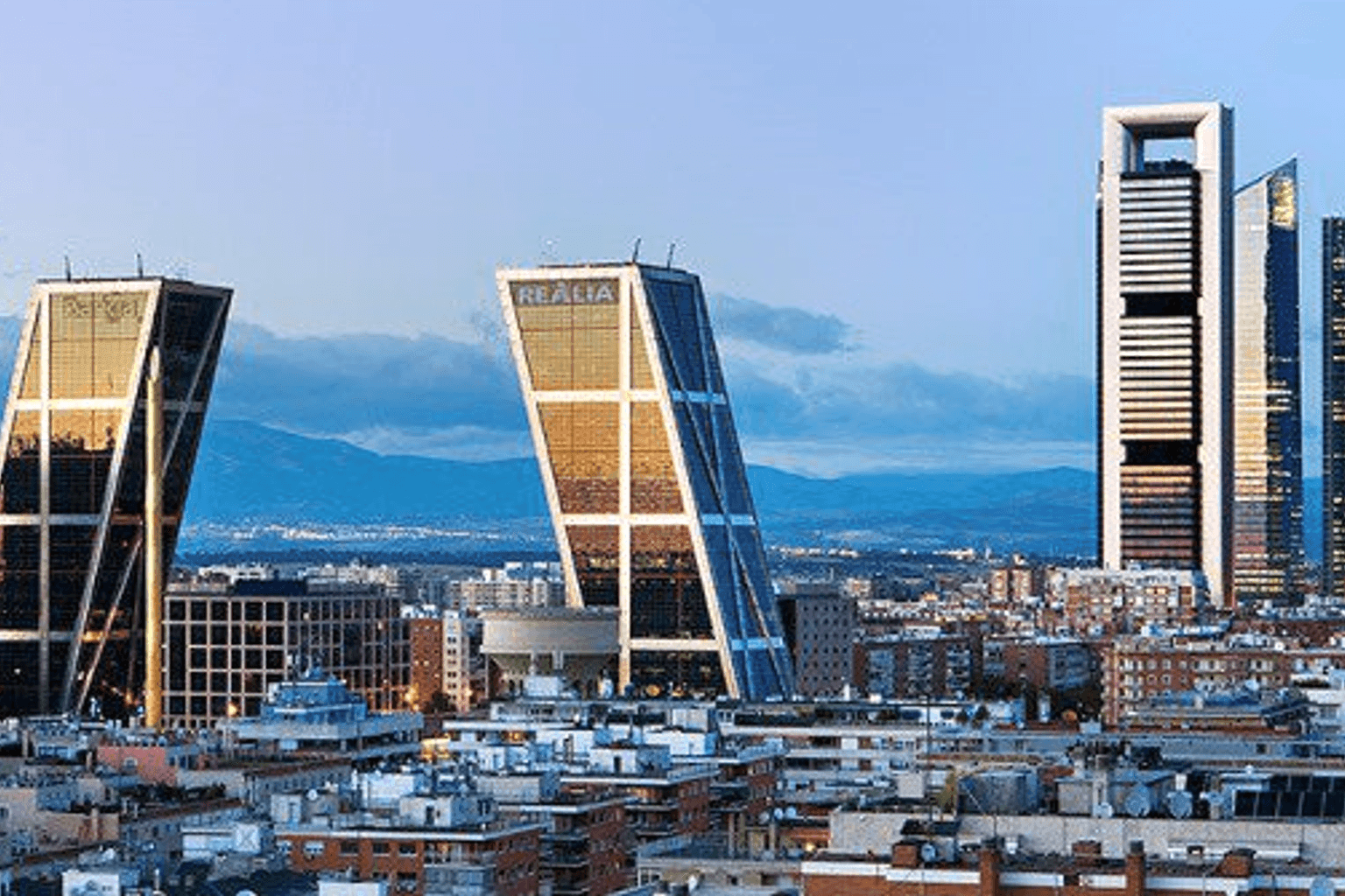 Castellana 100 & Surroundings