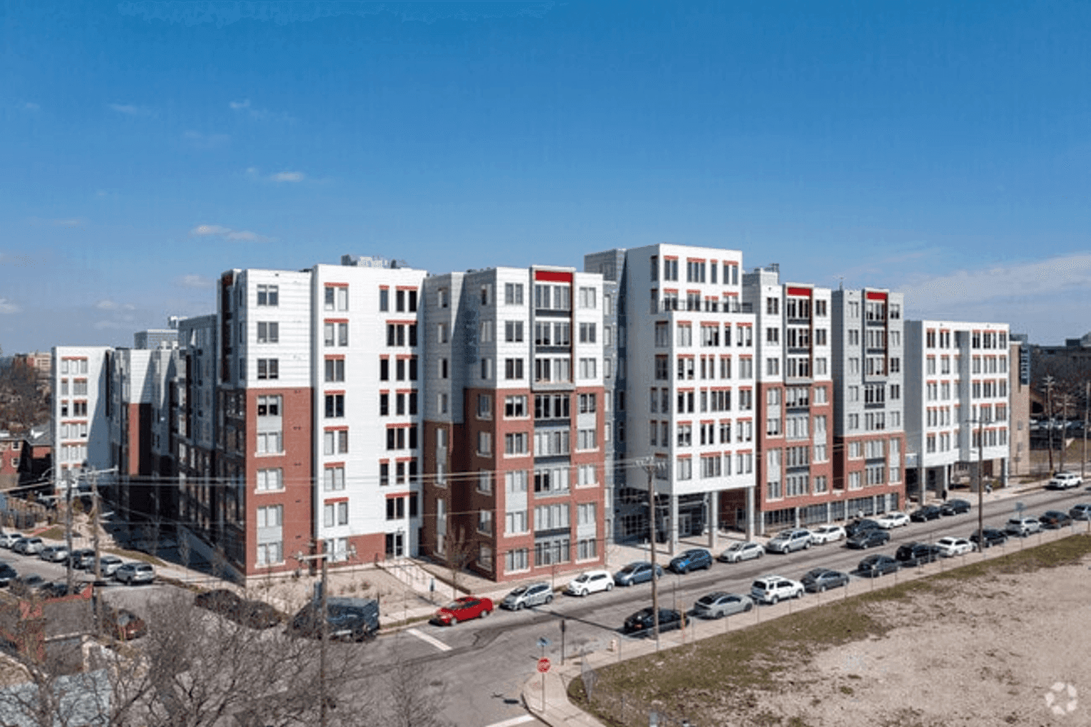 Deerfield Town Center Apts - Image 2