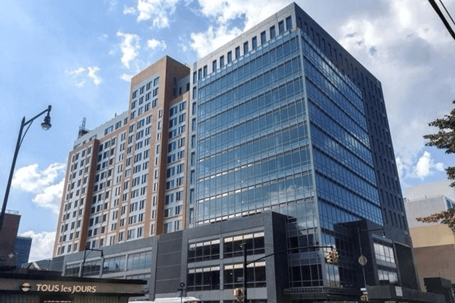 Flushing Commons - Image 3