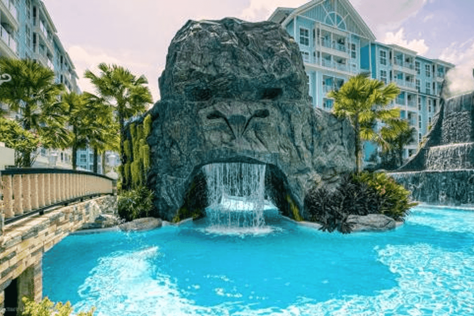 Grand Florida Beachfront - Image 2