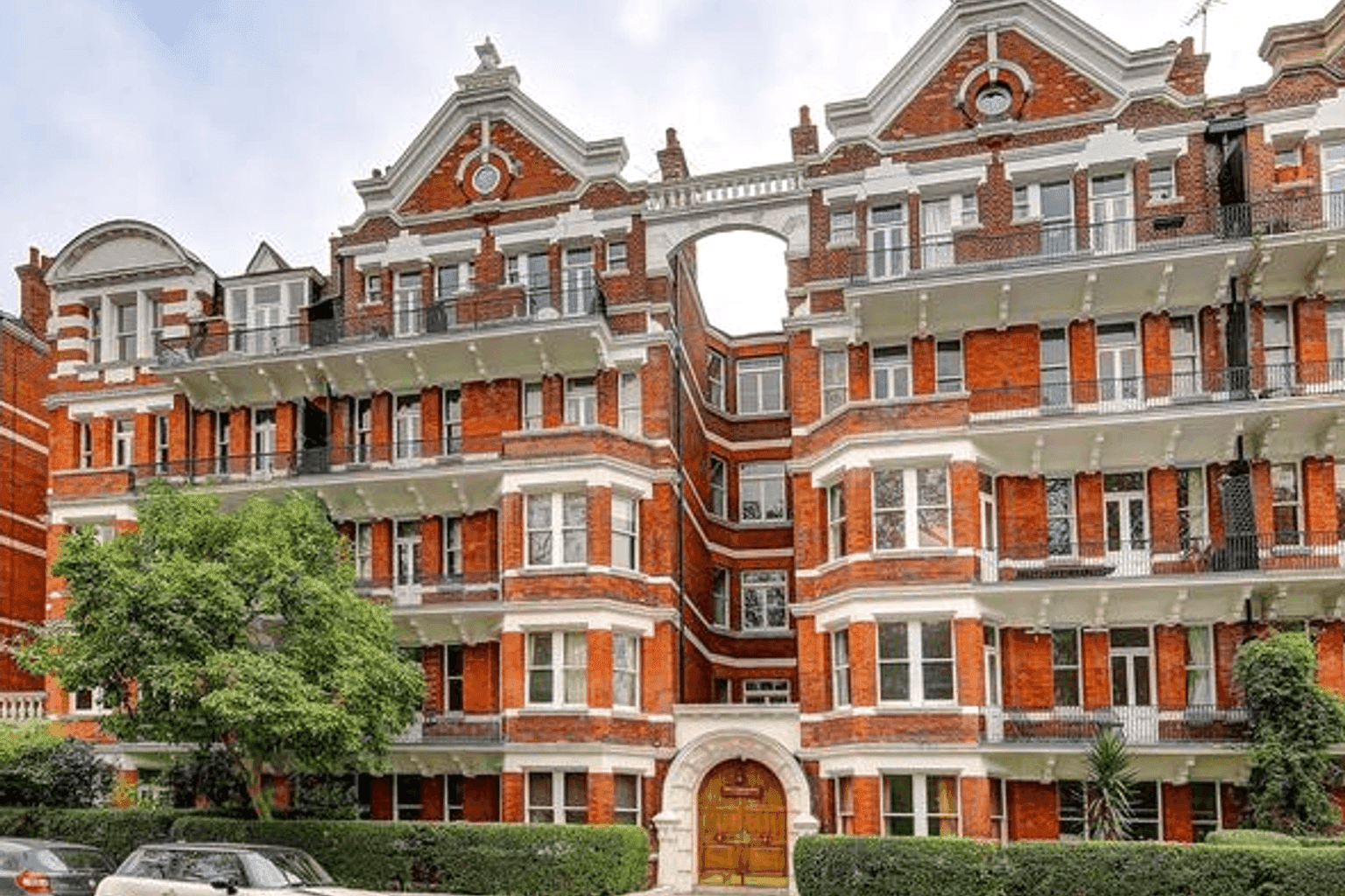 Prince of Wales Drive (Battersea) - Image 3