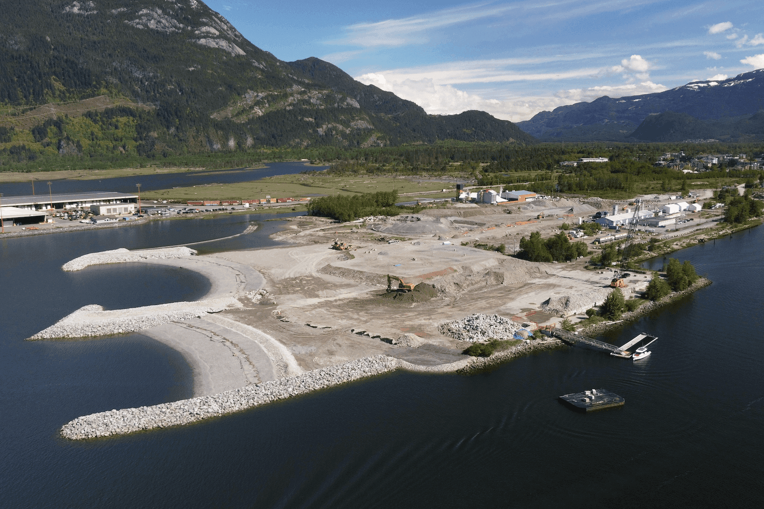 Squamish Oceanfront - Image 3