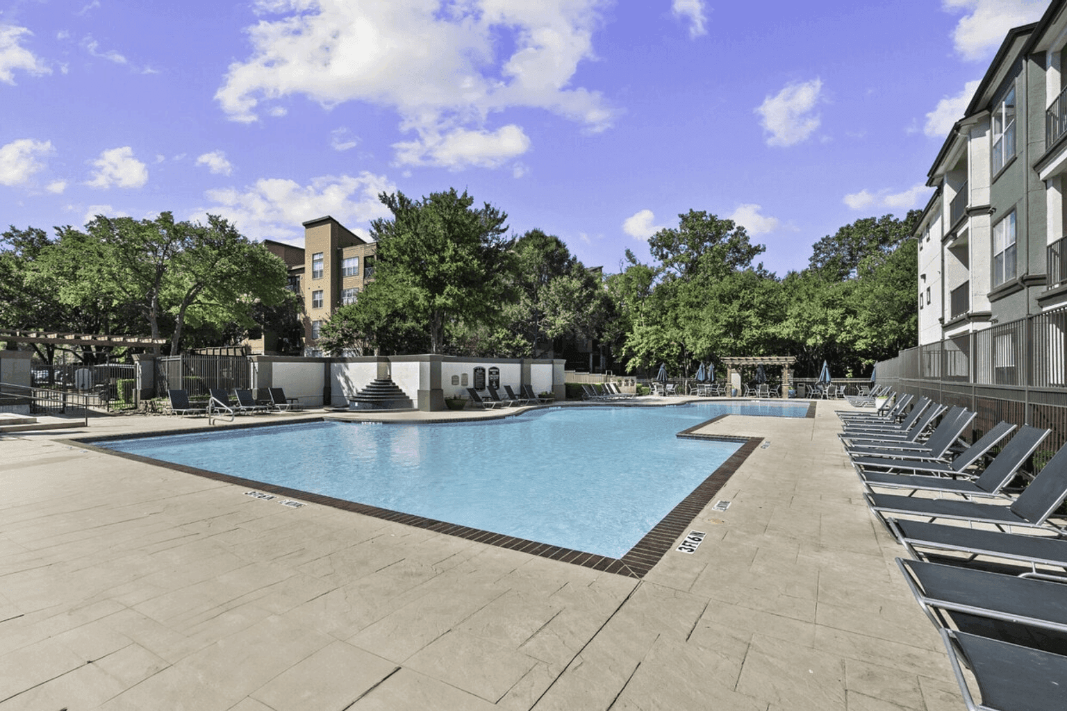 The Reserve at White Rock - Image 3
